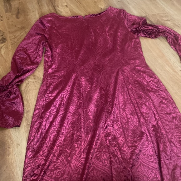 Velvet Bell Sleeve Wine/Deep burgundy short/knee length Dress Holiday Size 10 - Picture 7 of 14